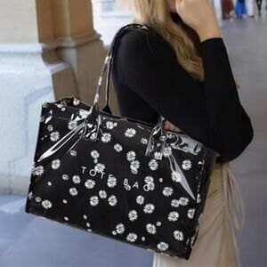 Women’s Black Daisy Tote Bag – PVC Kraft Paper Handbag with Top Handle